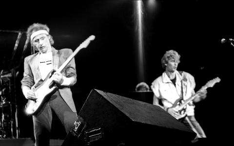 THE DIRE STRAITS EXPERIENCE
